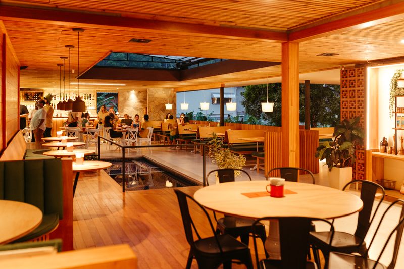 Starbird chicken franchise restaurant interior